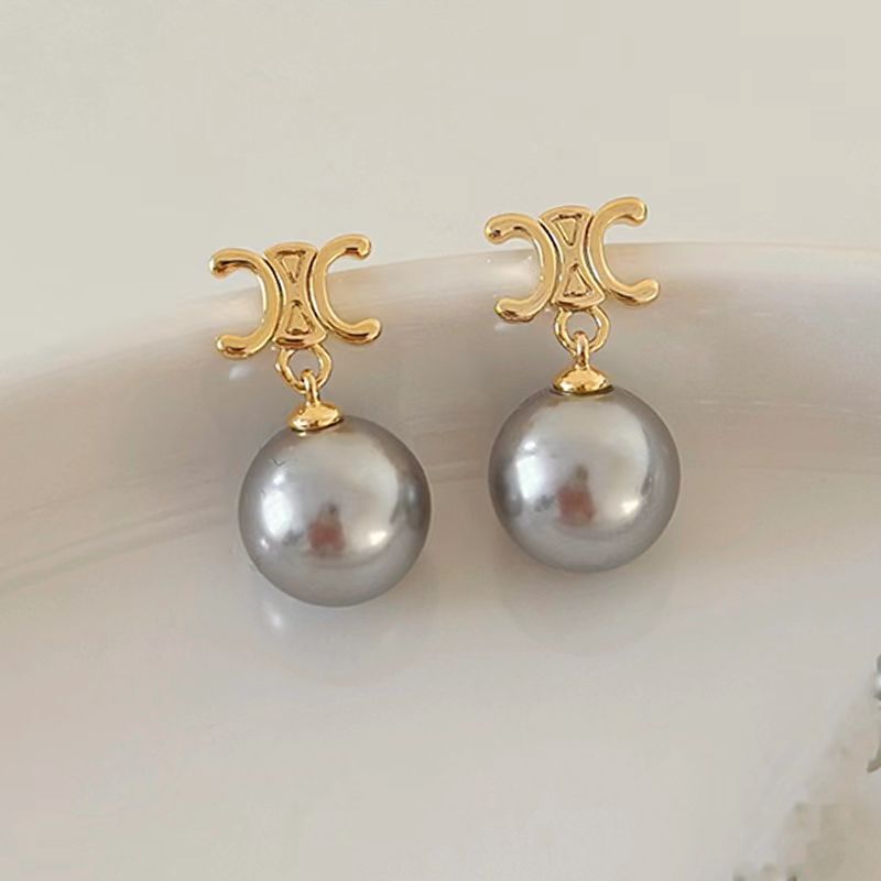 Elegant Pearl Earring for Every Occasion