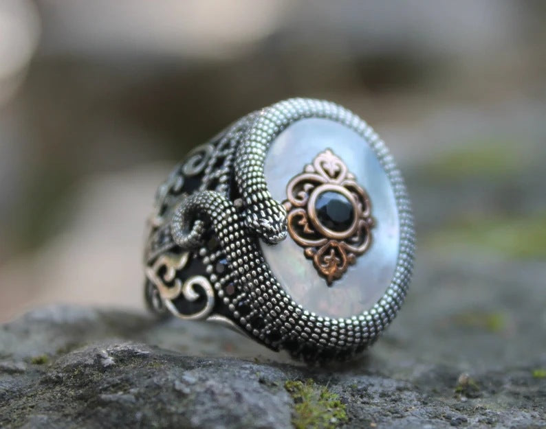 Charming Pearl Ring for Any Occasion