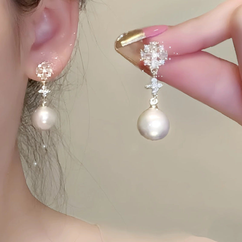 Romantic Pearl Earring for Special Moments
