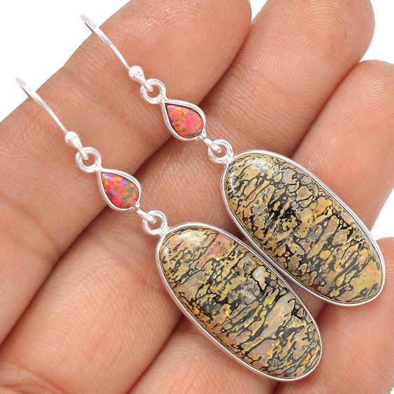 Vintage Handmade Earring