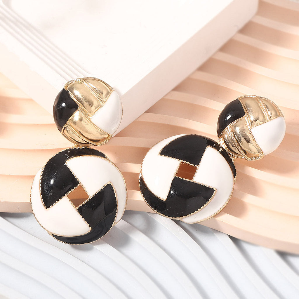 Romantic Earring for Special Moments