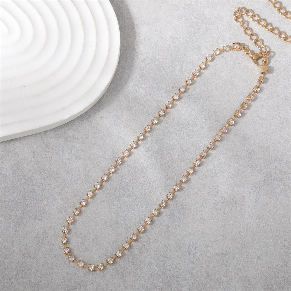 Classic Gold Necklace with Timeless Appeal