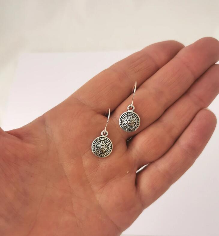 Vintage Handmade Earring