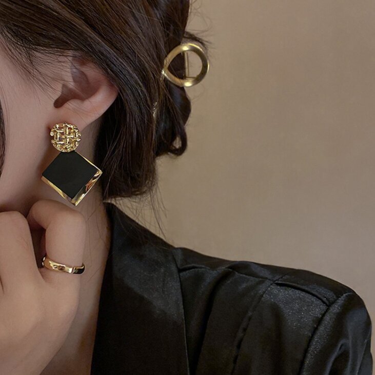 Classic Earring with Timeless Appeal
