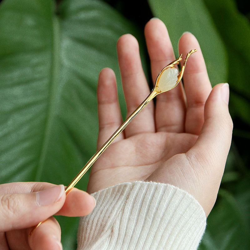Classic Gold Piece with Timeless Appeal