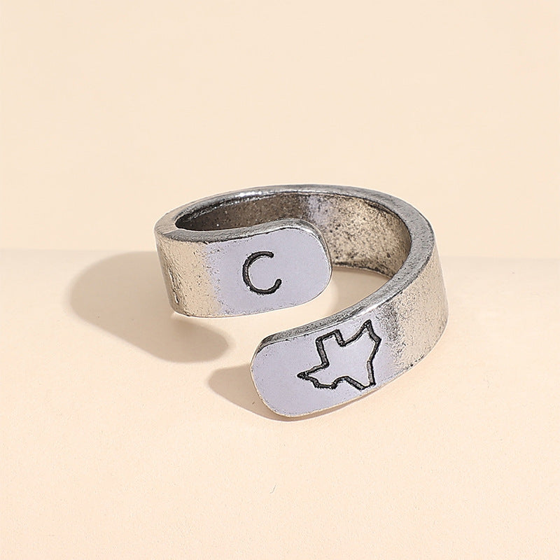 Classic Silver Ring with Timeless Appeal