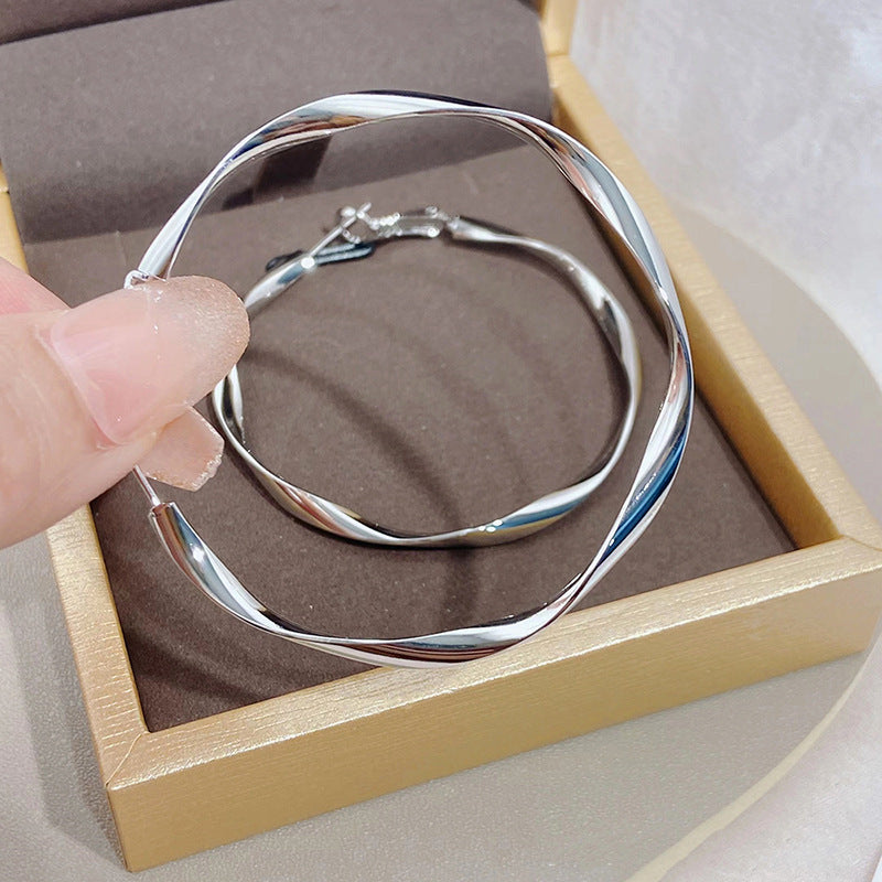 Romantic Earring for Special Moments