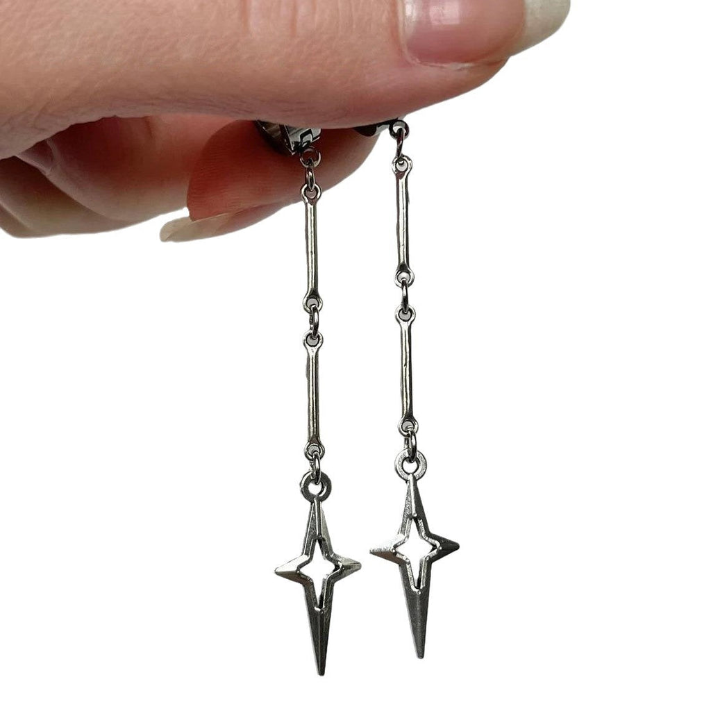 Romantic Silver Earring for Special Moments
