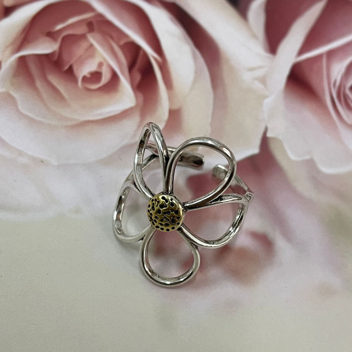 Elegant Ring for Every Occasion