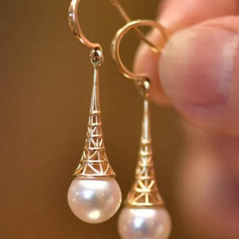 Stunning Pearl Earring for Daily Wear
