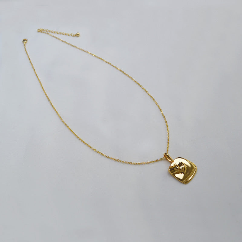 Stunning Gold Necklace for Daily Wear