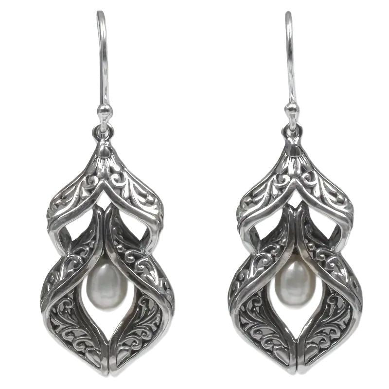 Charming Pearl Earring for Any Occasion