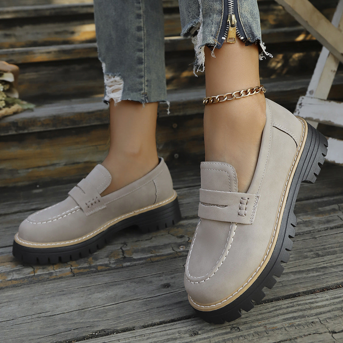 Graceful Orthopedic Shoes for Modern Look