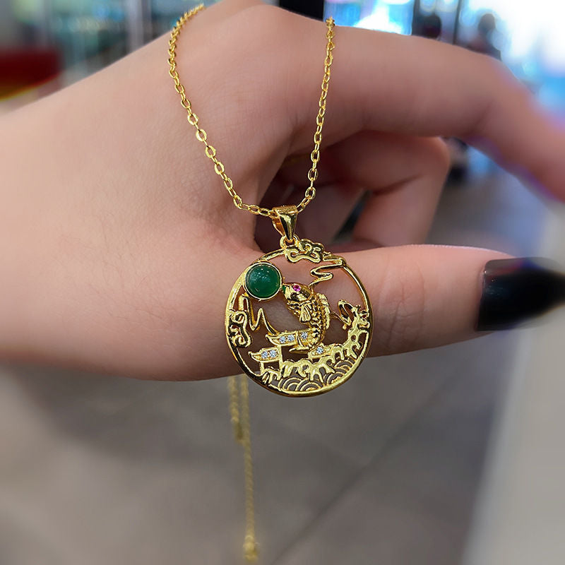 Elegant Gold Necklace for Every Occasion