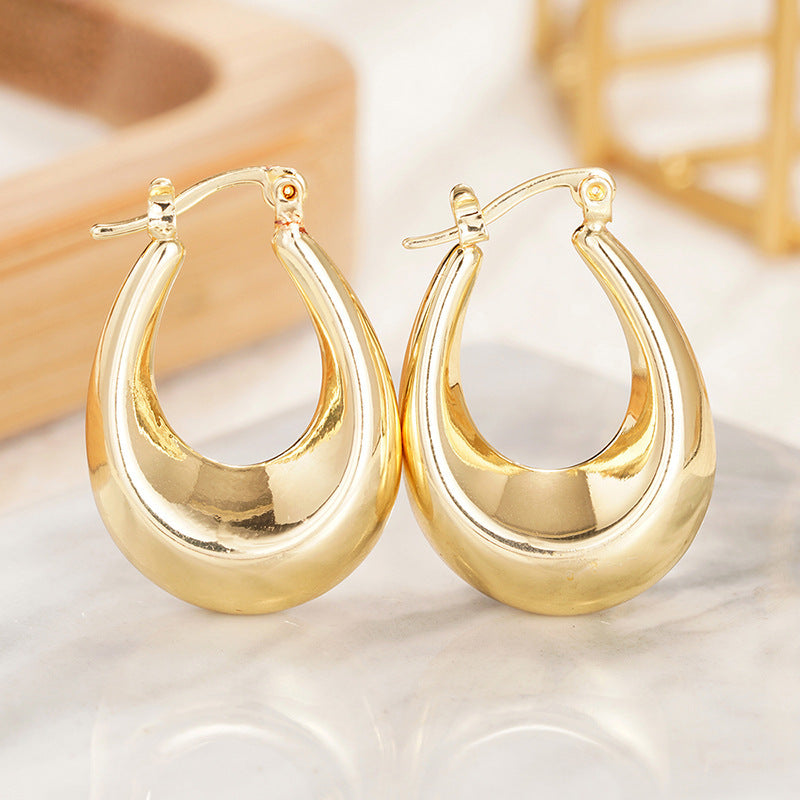Charming Earring for Any Occasion