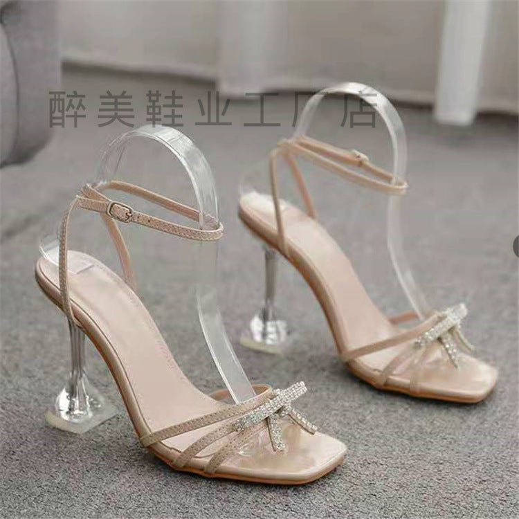 Chic Orthopedic Sandals with Unique Design