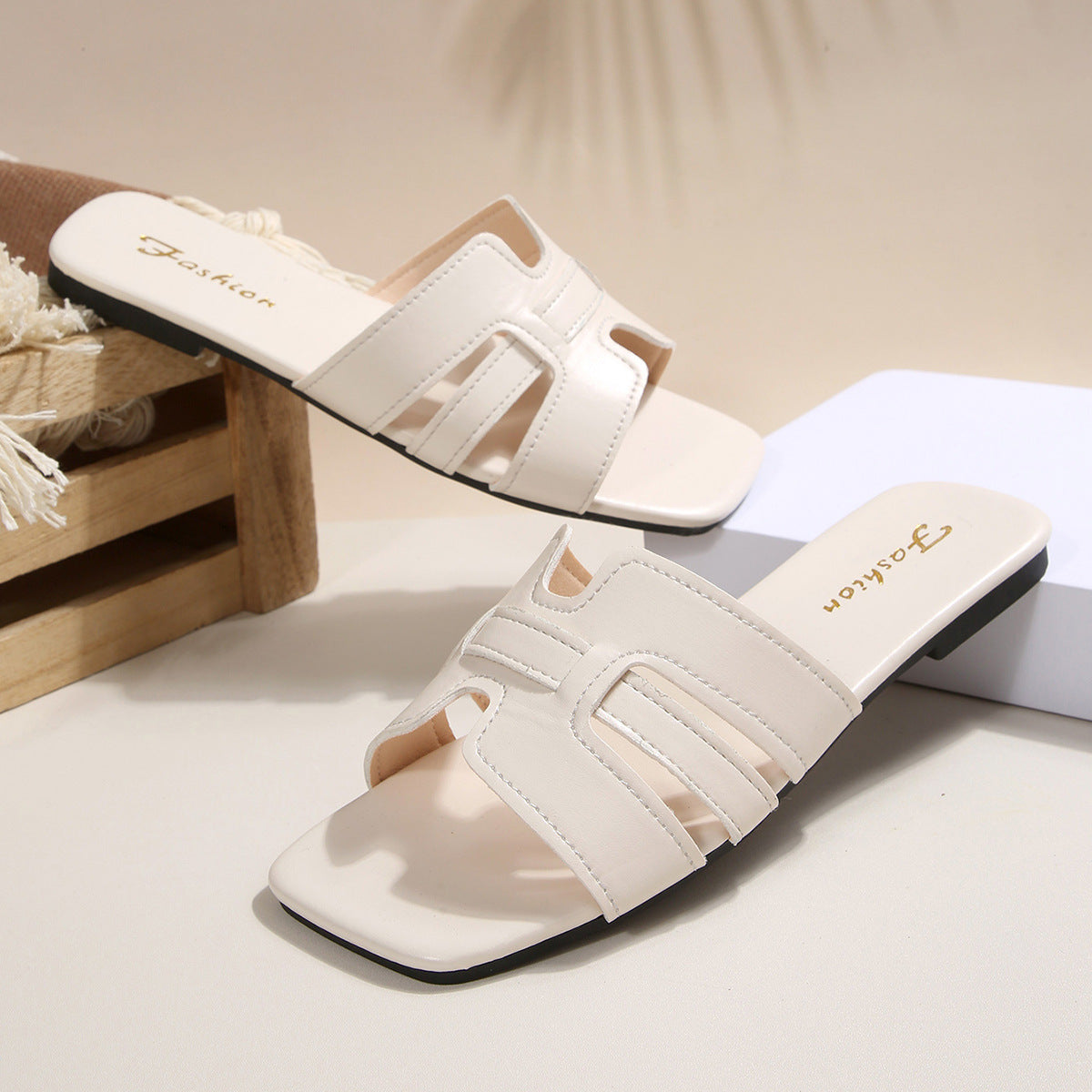 Chic Orthopedic Sandals with Unique Design
