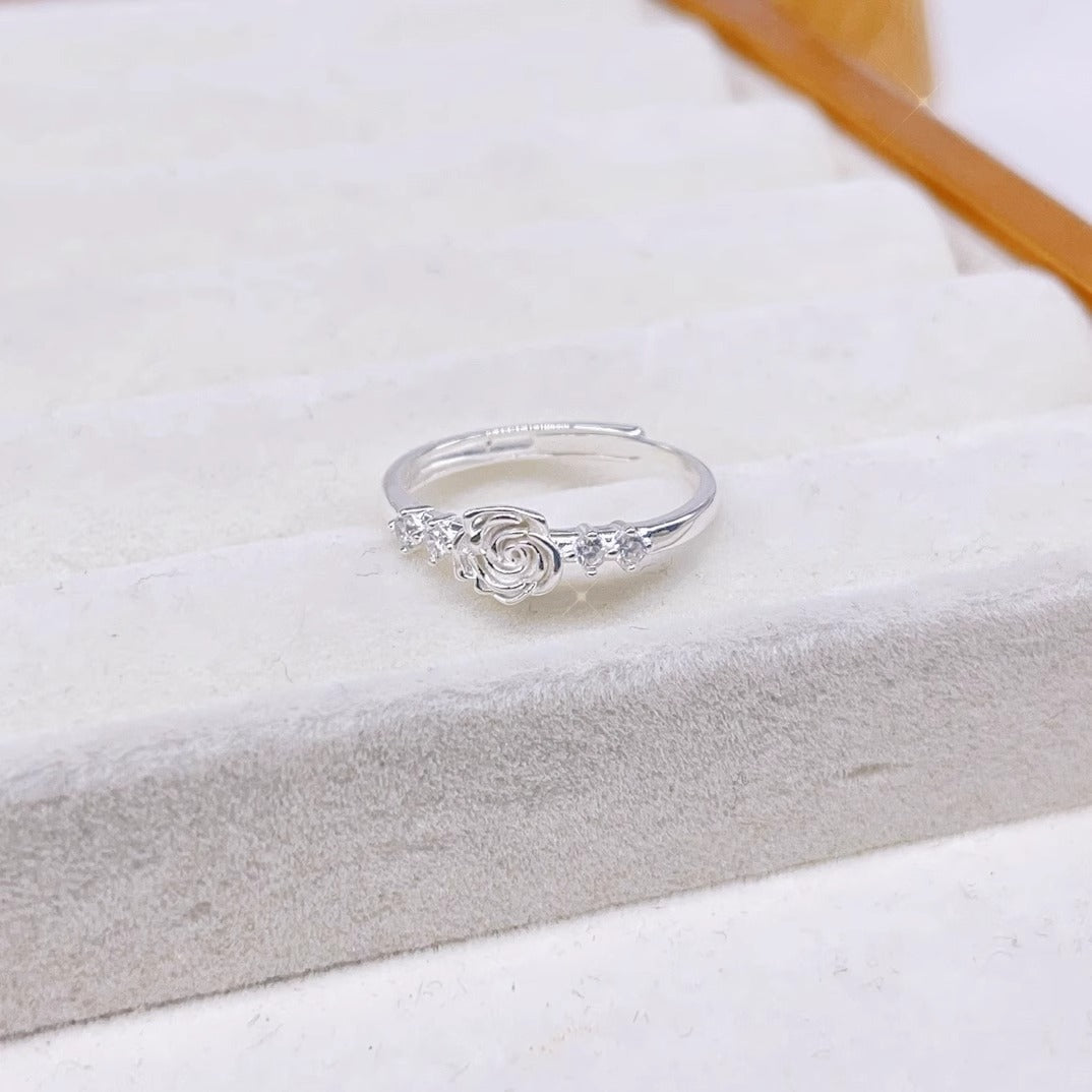 Classic Ring with Timeless Appeal