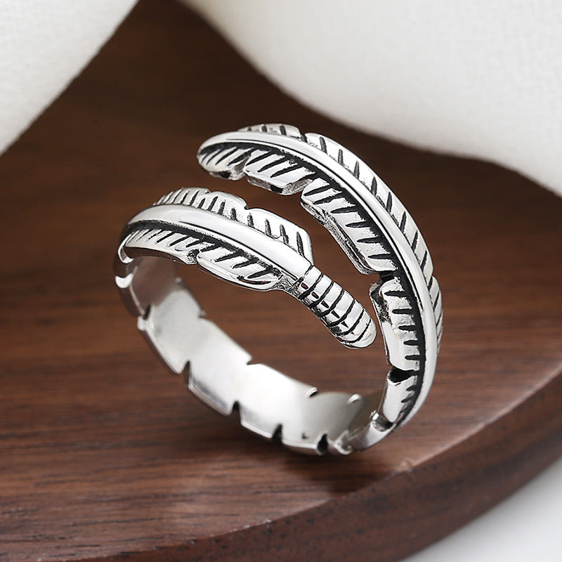 Classic Silver Ring with Timeless Appeal