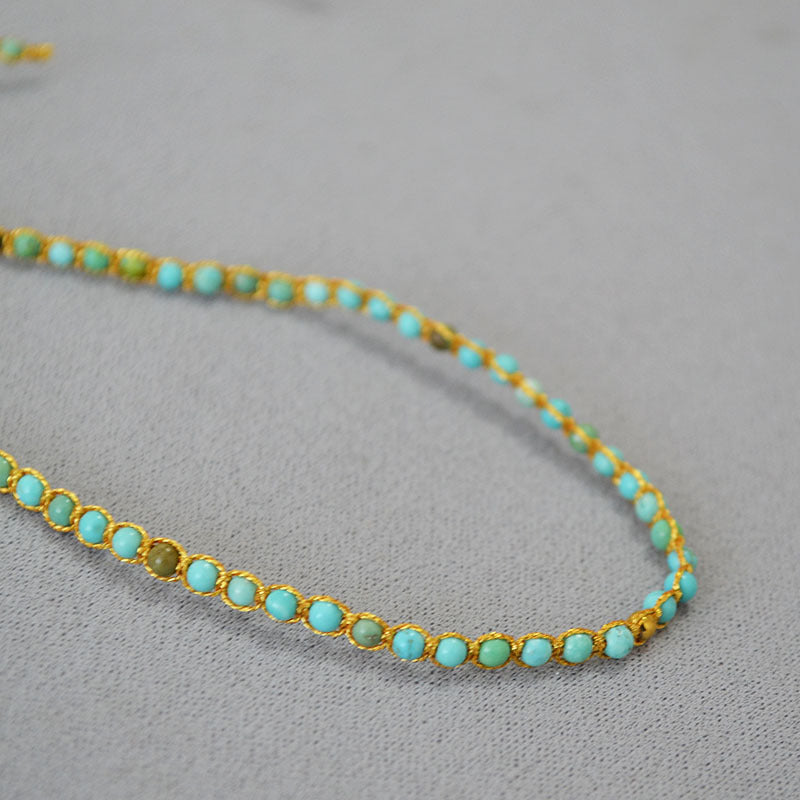 Classic Gold Bracelet with Timeless Appeal
