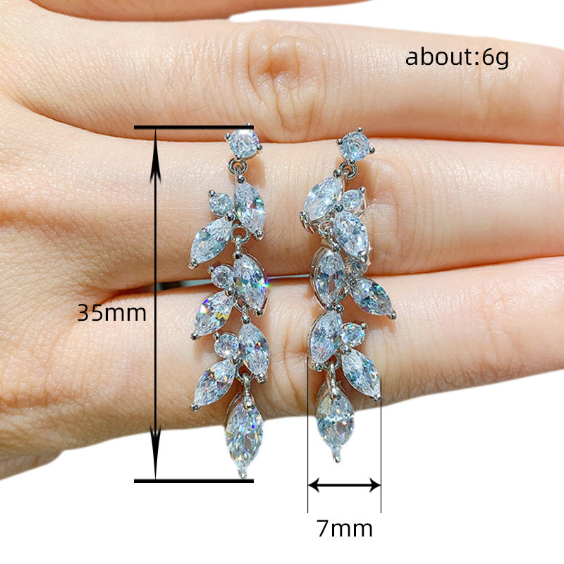 Charming Earring for Any Occasion