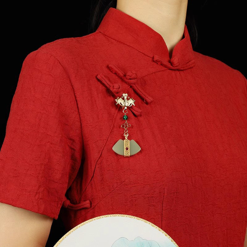 Classic Pendant with Timeless Appeal