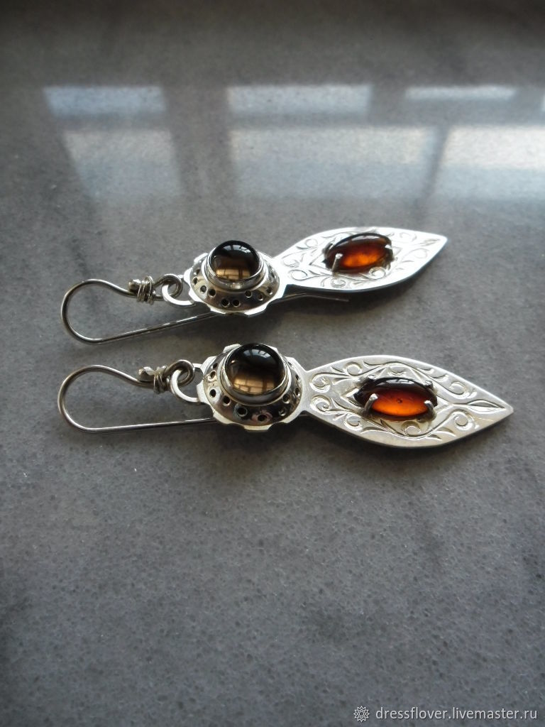 Delicate Artisan Silver Earring