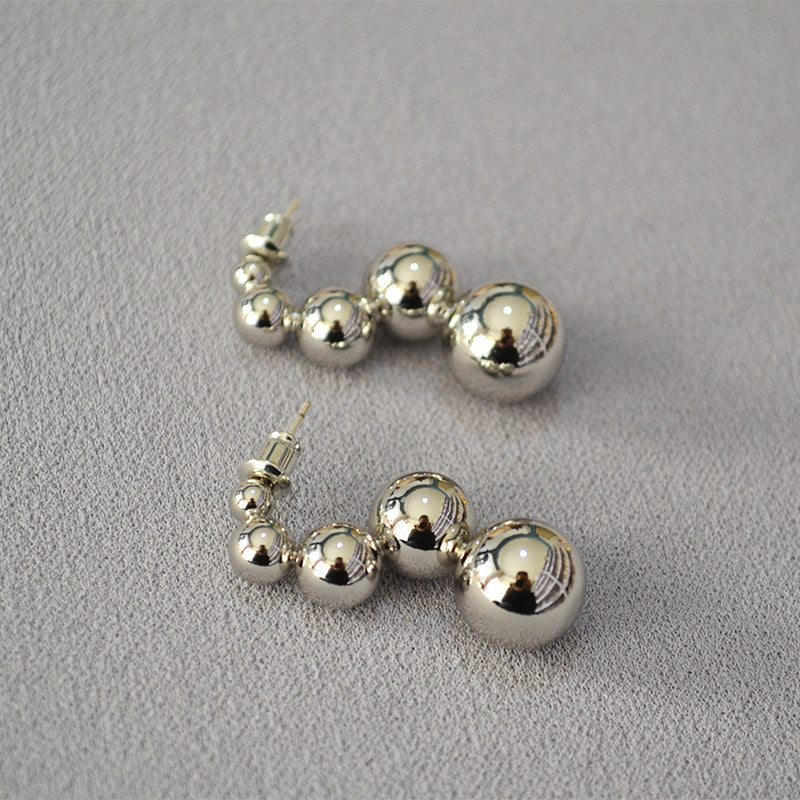 Elegant Gold Earring for Every Occasion