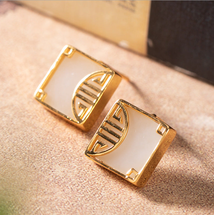 Beautiful Gold Earring with Unique Style