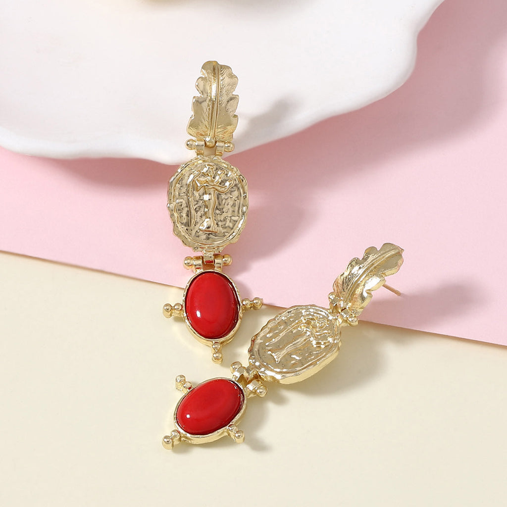 Classic Earring with Timeless Appeal