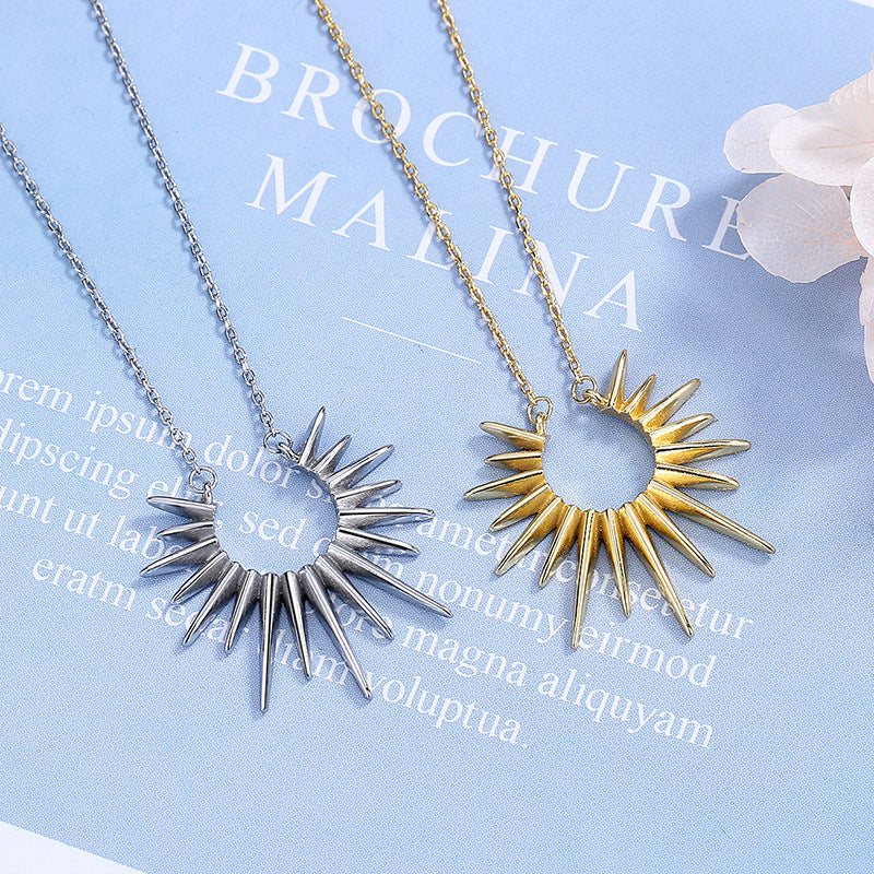 Stunning Gold Necklace for Daily Wear