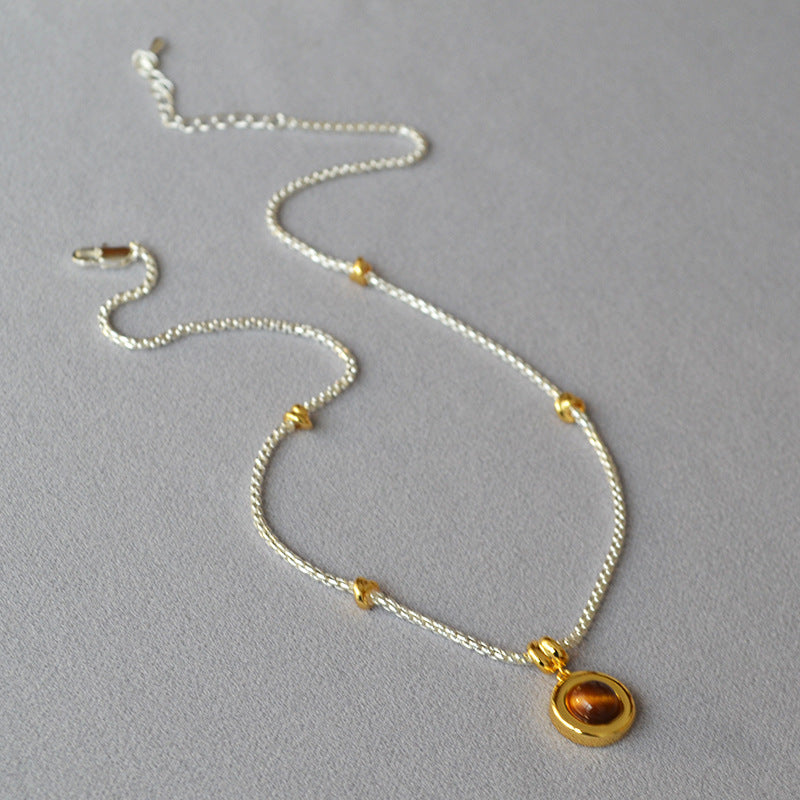 Classic Silver Necklace with Timeless Appeal
