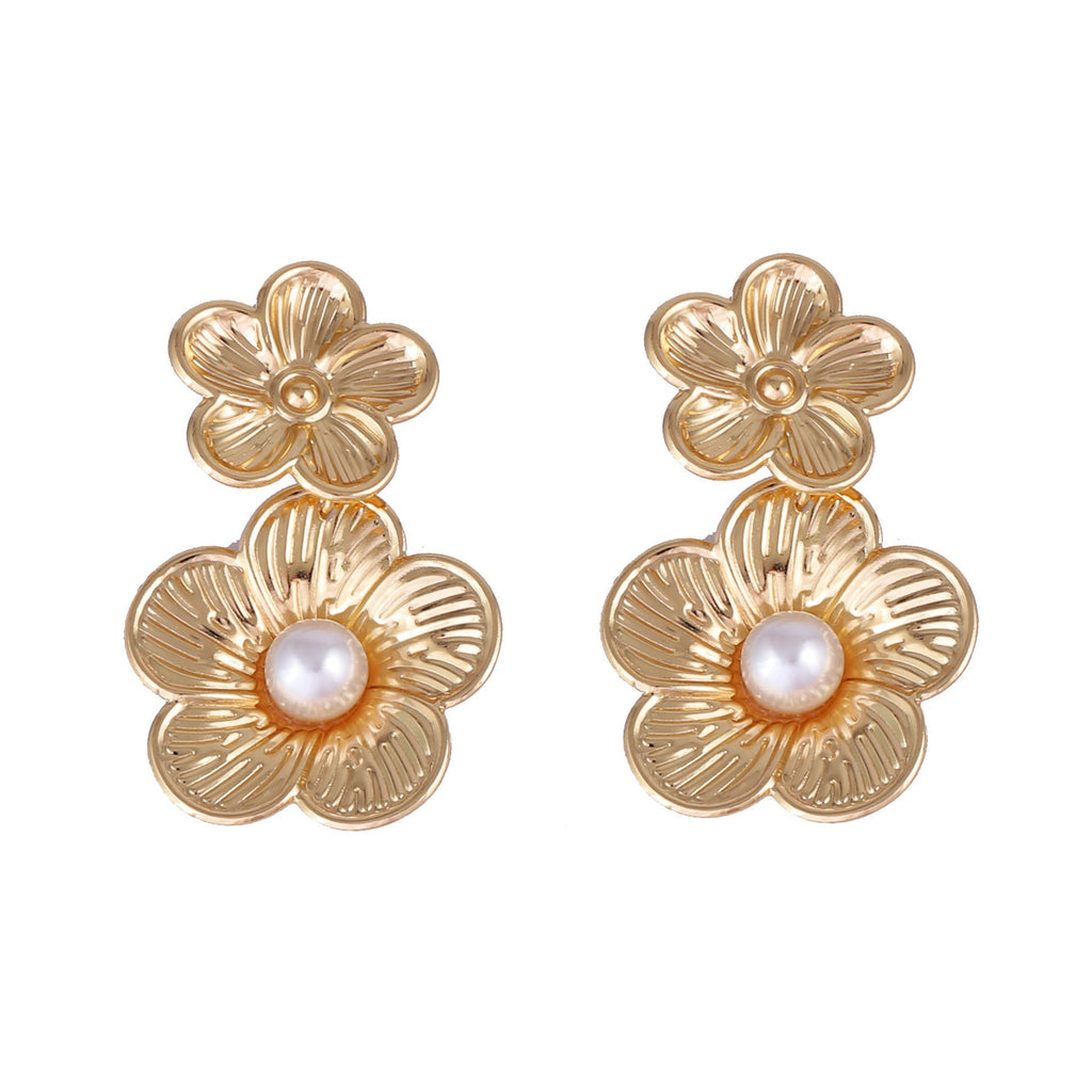 Stunning Pearl Earring for Daily Wear