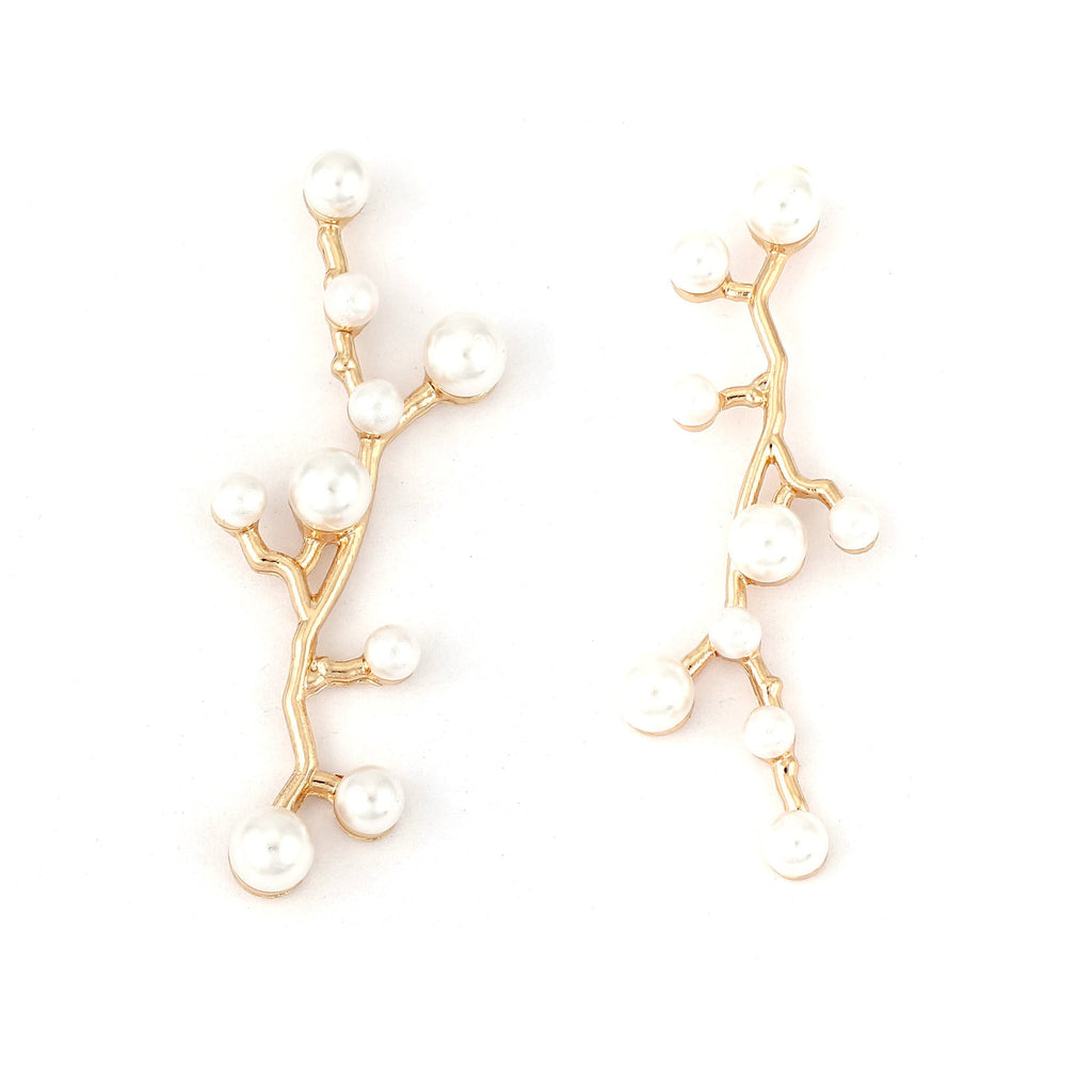 Classic Pearl Earring with Timeless Appeal