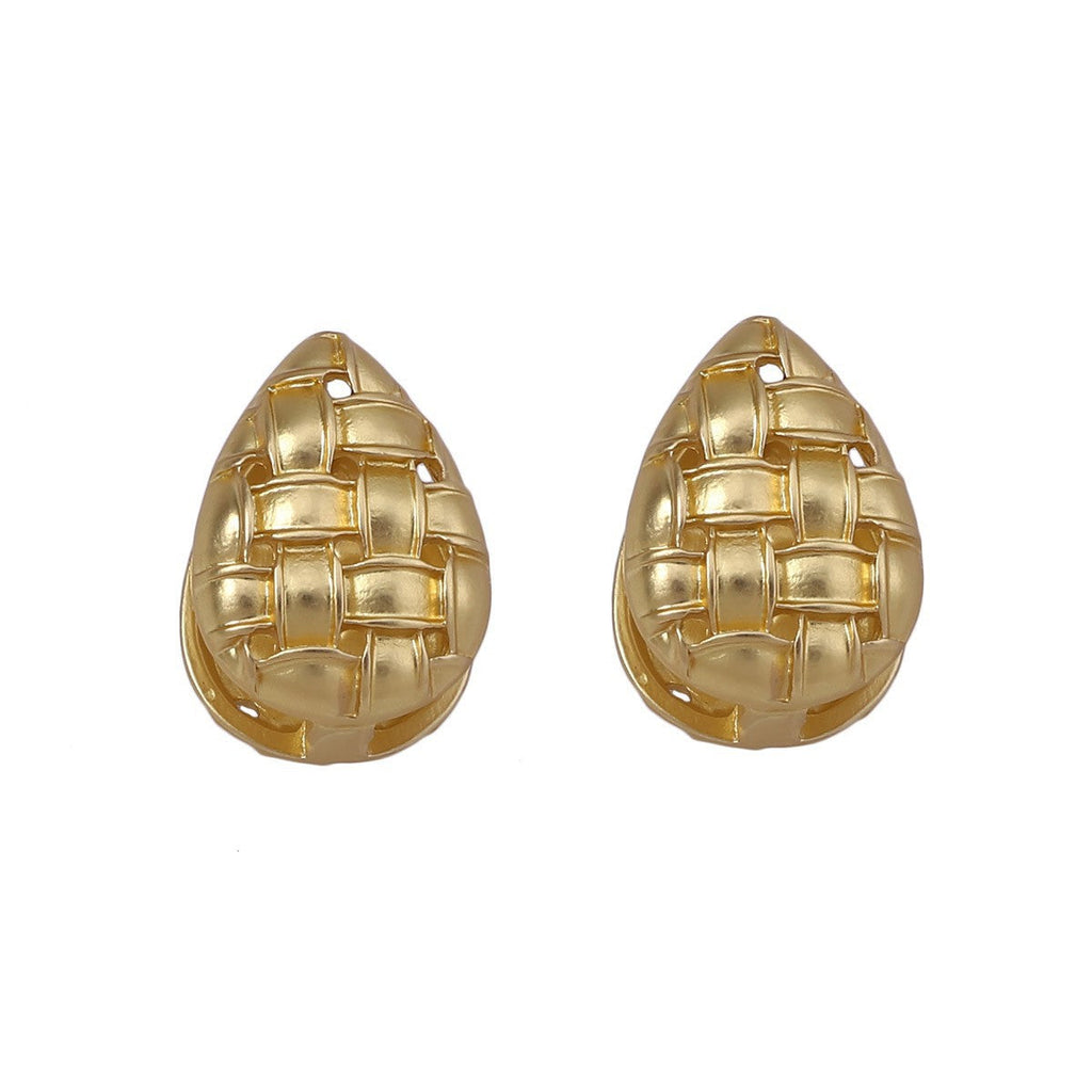 Classic Earring with Timeless Appeal