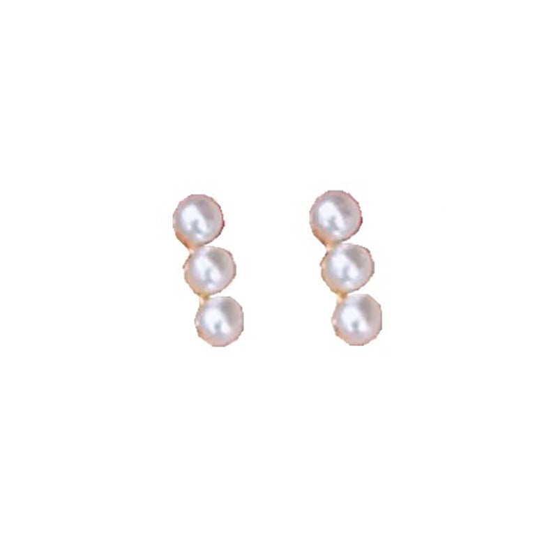 Romantic Pearl Earring for Special Moments