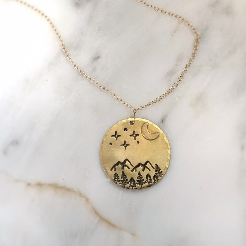 Stunning Necklace for Daily Wear