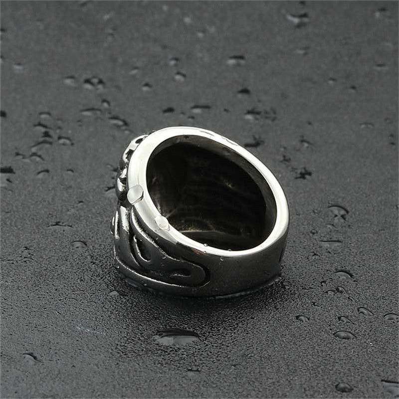 Classic Ring with Timeless Appeal