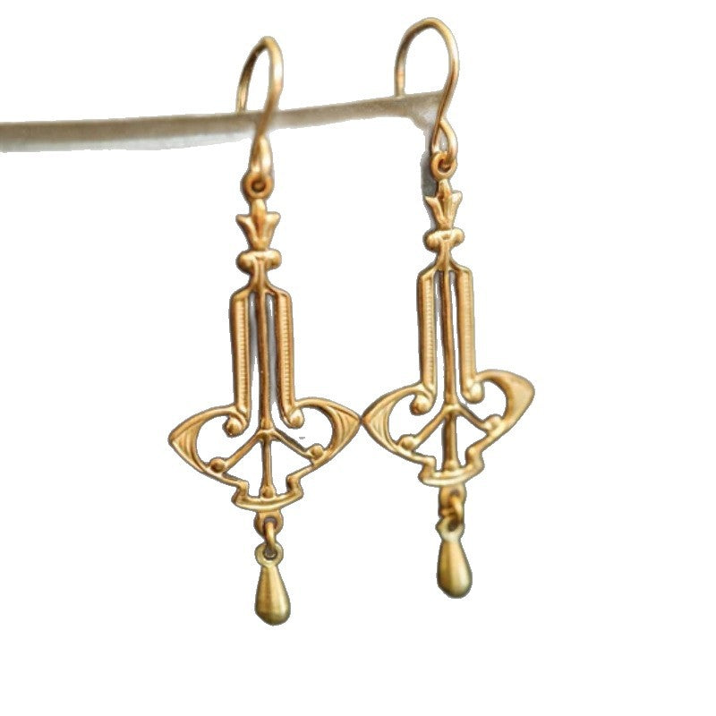 Charming Earring for Any Occasion