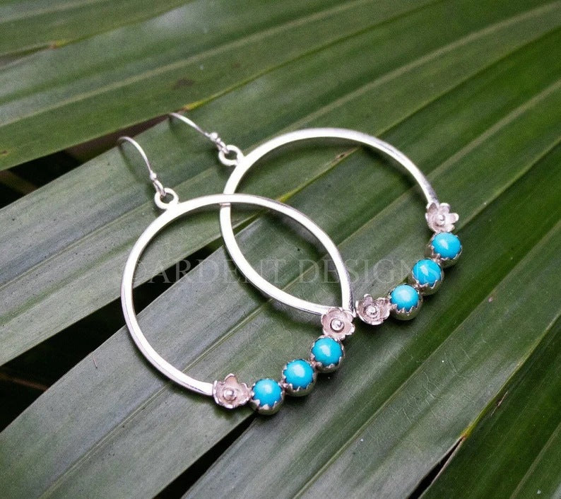 Classic Silver Earring with Timeless Appeal