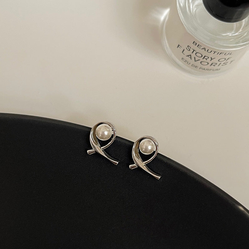 Delicate Artisan Pearl Earring