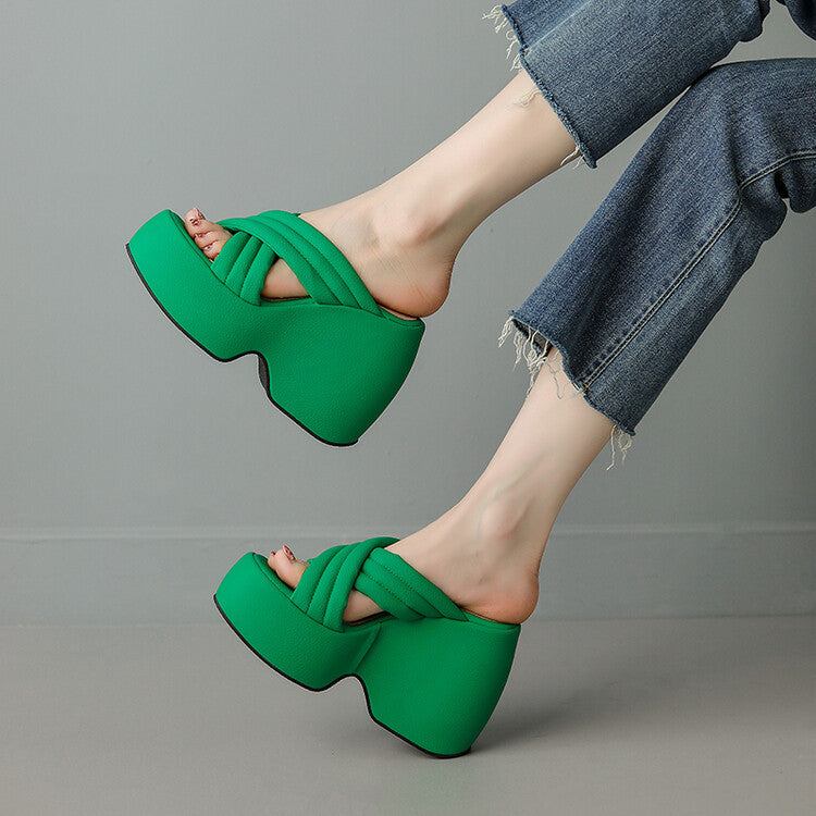 Chic Orthopedic Sandals with Unique Design
