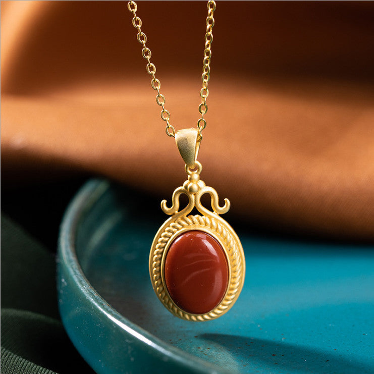 Elegant Gold Pendant for Every Occasion