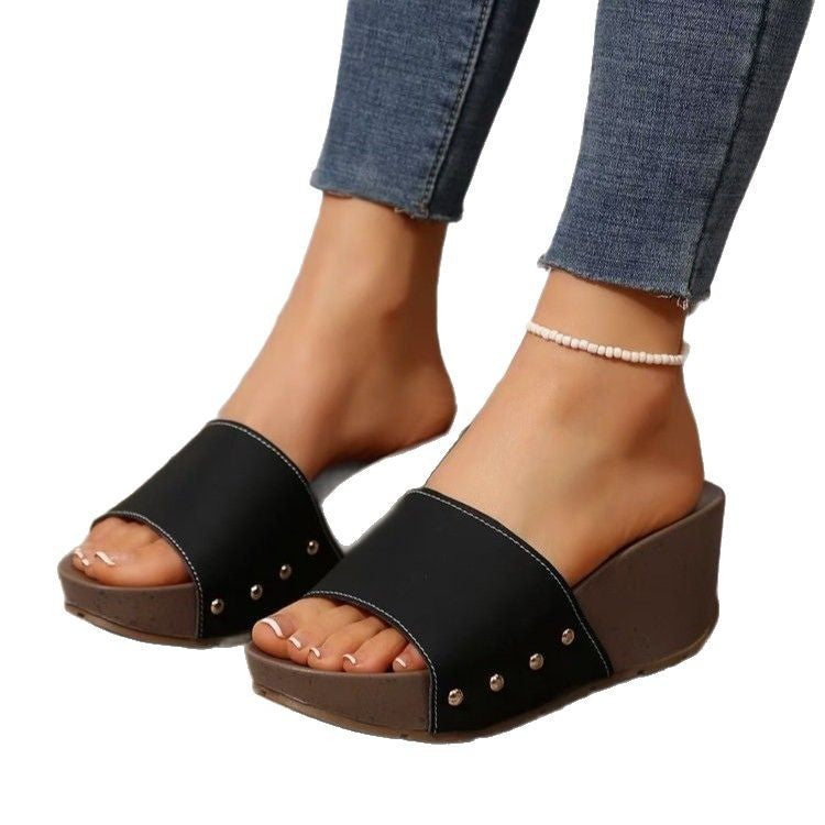 Beautifully Crafted Orthopedic Sandals
