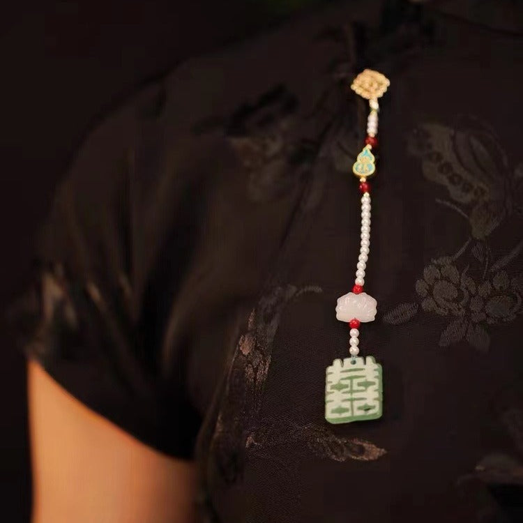 Charming Pendant for Any Occasion