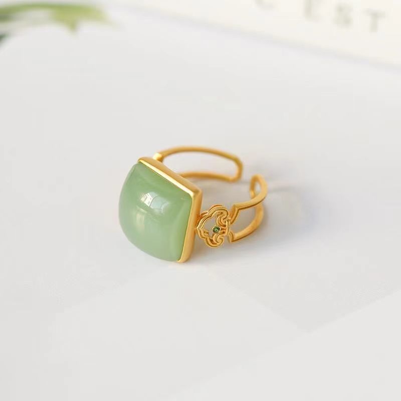 Romantic Silver Ring for Special Moments