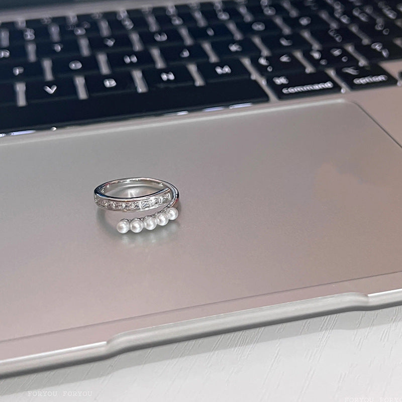 Beautiful Ring with Unique Style