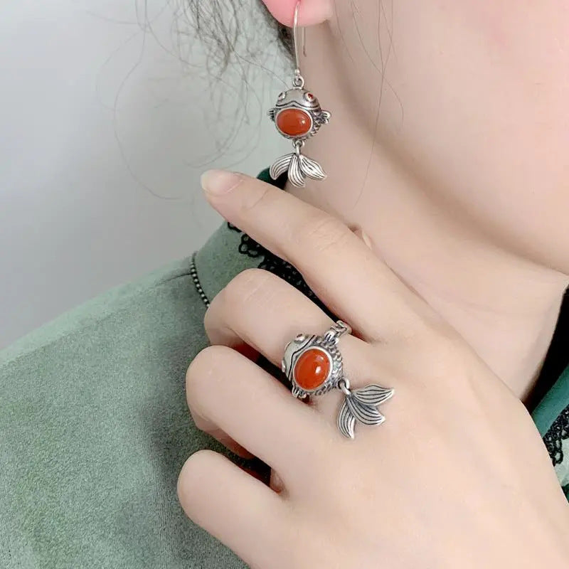 Charming Silver Ring for Any Occasion