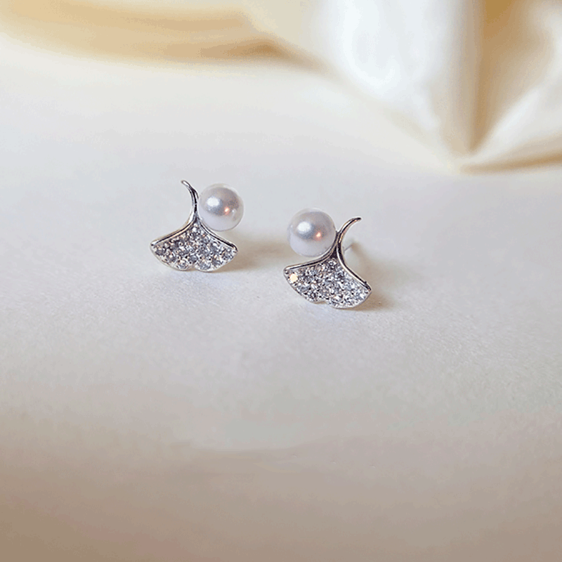 Elegant Pearl Earring for Every Occasion