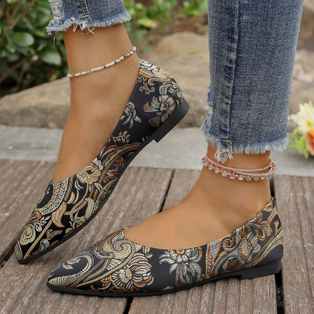 Chic Orthopedic Shoes with Unique Design